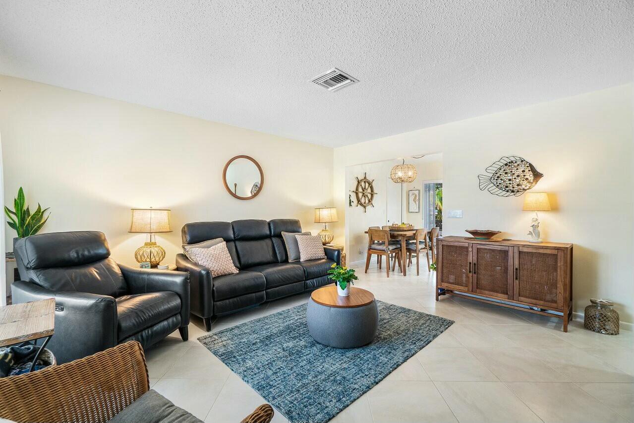 121 Deerfield Drive Jupiter, FL 33458 - Photo 9 of 27 tempImageLQ72Dd