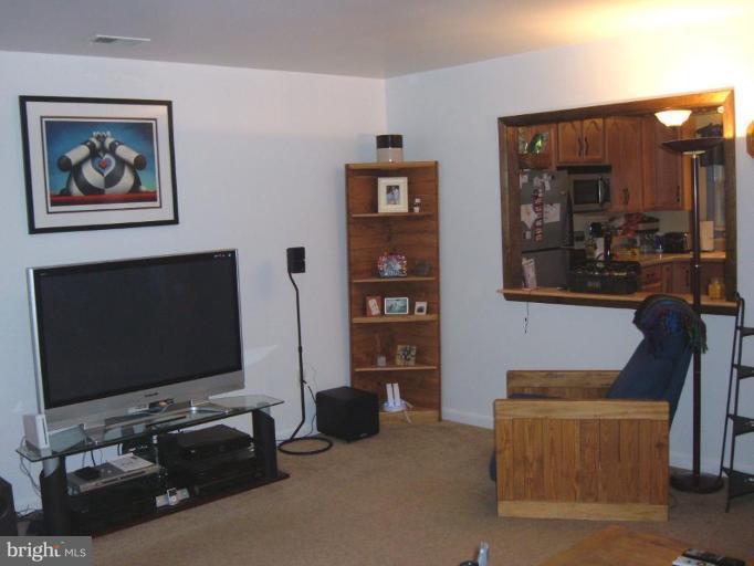 319 East 3rd Avenue Ranson, WV 25438 - Photo 3 of 21 Living Room #2