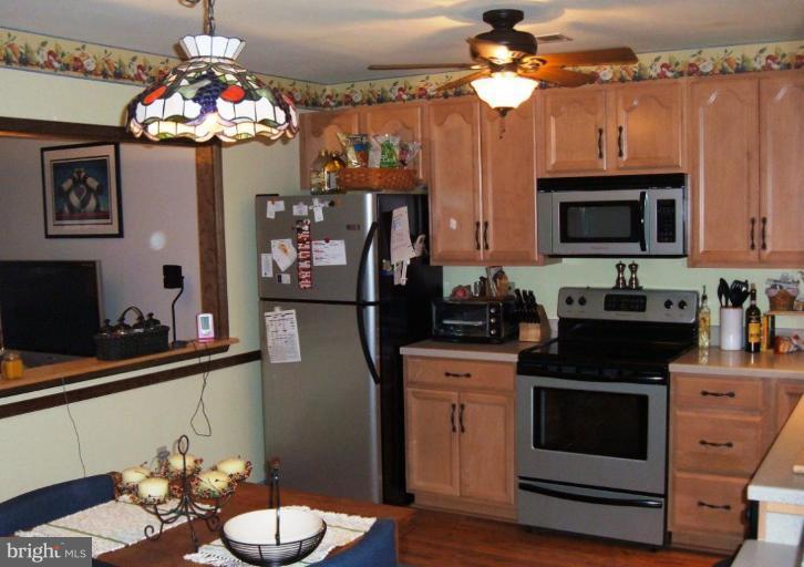 319 East 3rd Avenue Ranson, WV 25438 - Photo 6 of 21 Kitchen #2