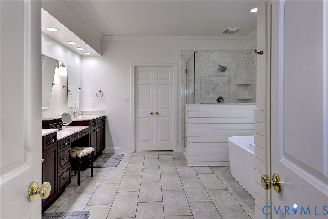 1613 River Ridge Williamsburg, VA 23185 - Photo 30 of 83 Bathroom featuring vanity, ornamental molding, a m