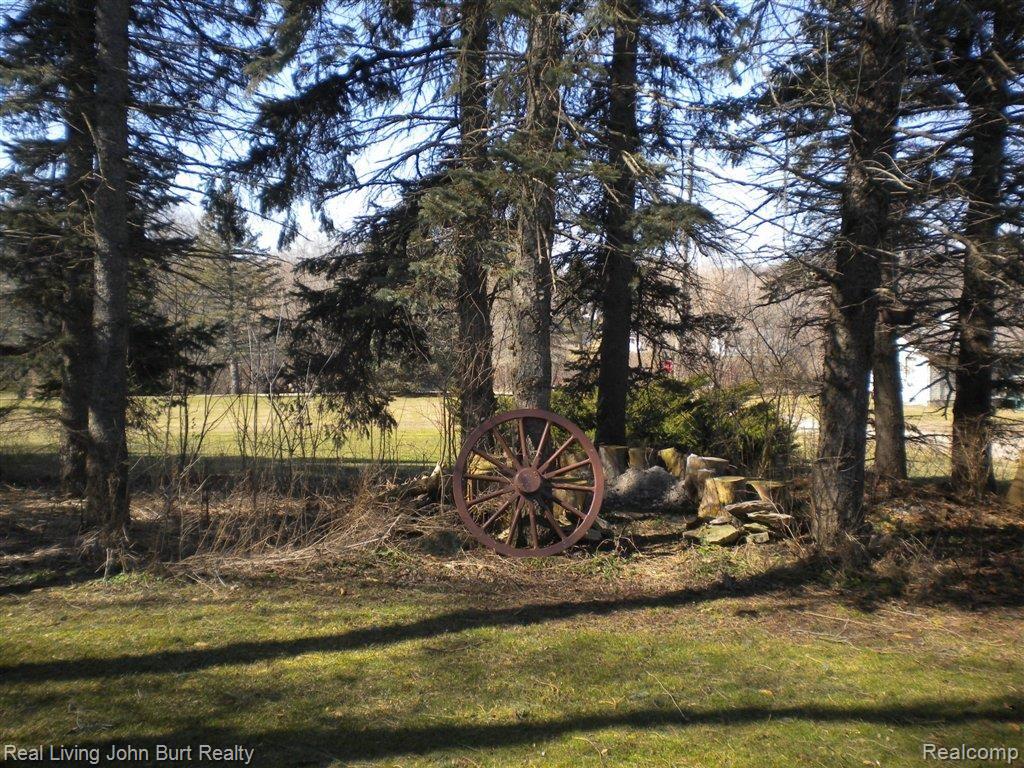 4046 Thornville Road Metamora, MI 48455 - Photo 10 of 24 Corner Lot