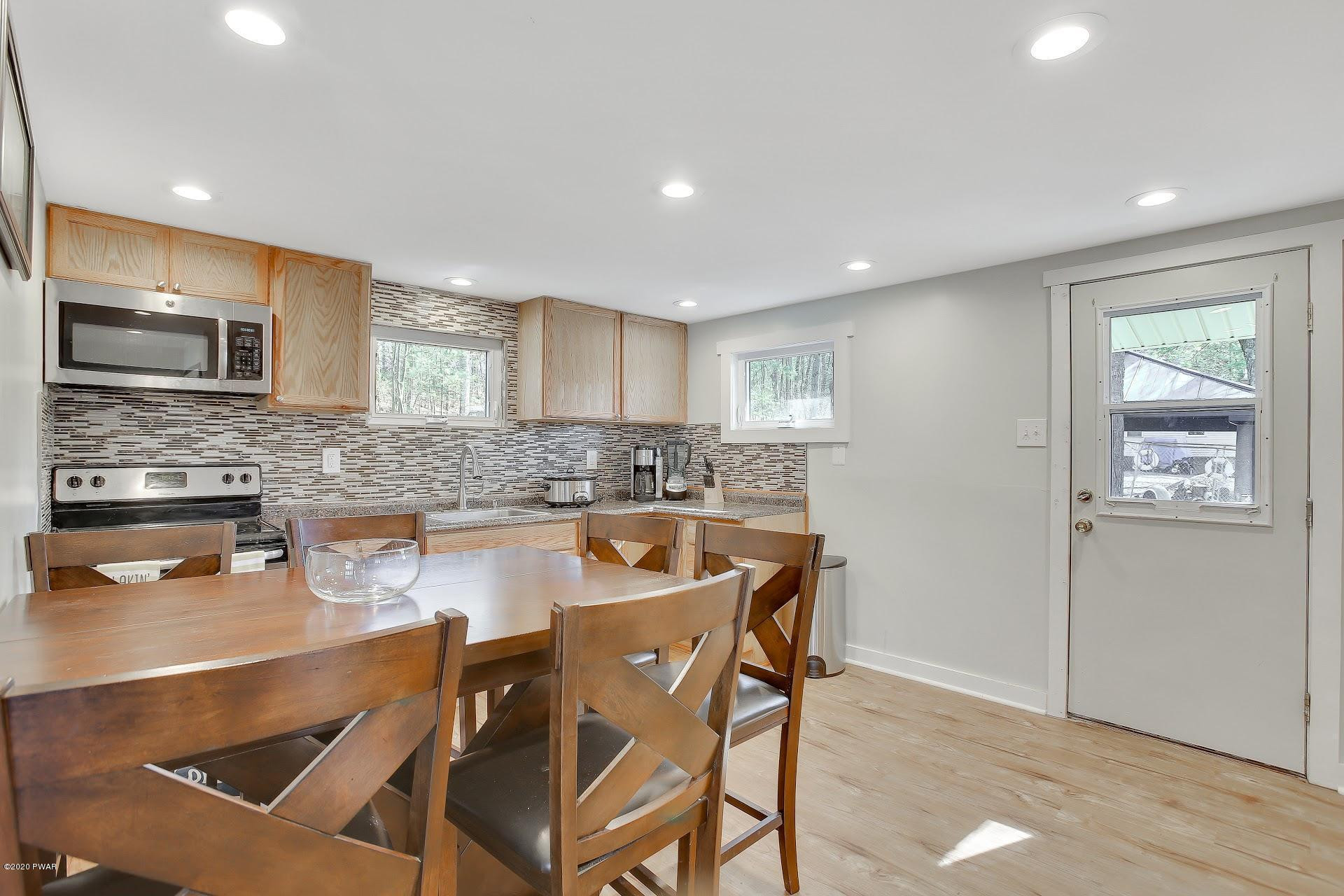20 Spring Street Hawley, PA 18428 - Photo 5 of 22 7