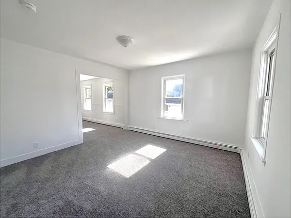 $2,200 | 17 Church Street, Unit 2, Taunton, MA 02780