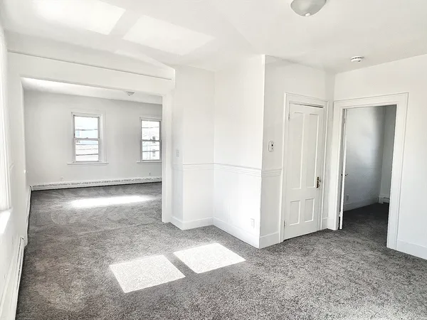 $2,200 | 17 Church Street, Unit 2, Taunton, MA 02780