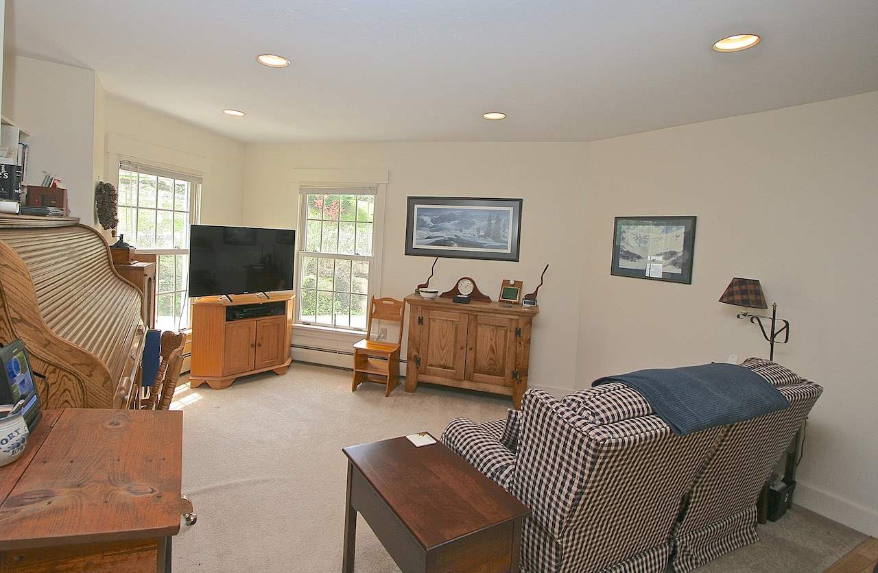 80 Rivers Edge Road Carroll, NH 03595 - Photo 8 of 37