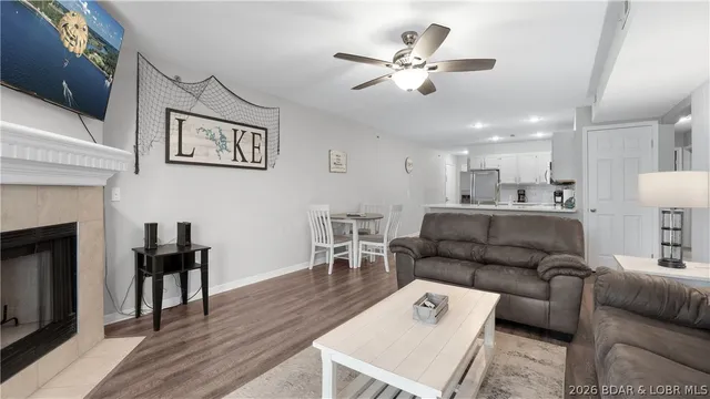 $379,000 | 1481 Ledges Drive, Unit 421, Osage Beach, MO 65065
