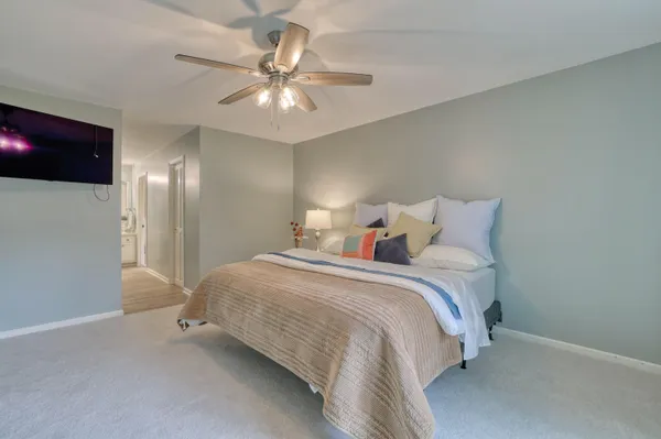$395,000 | 2324 Cumberland Court, Mequon, WI 53092