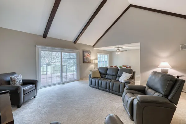 $395,000 | 2324 Cumberland Court, Mequon, WI 53092