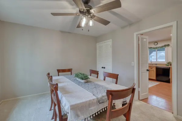 $395,000 | 2324 Cumberland Court, Mequon, WI 53092