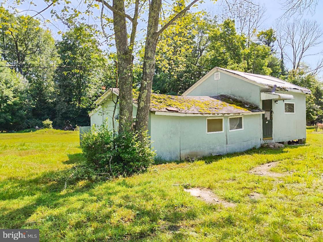 65 Bauer Road Newton, NJ 07860 - Photo 3 of 23 Gallery Image 3