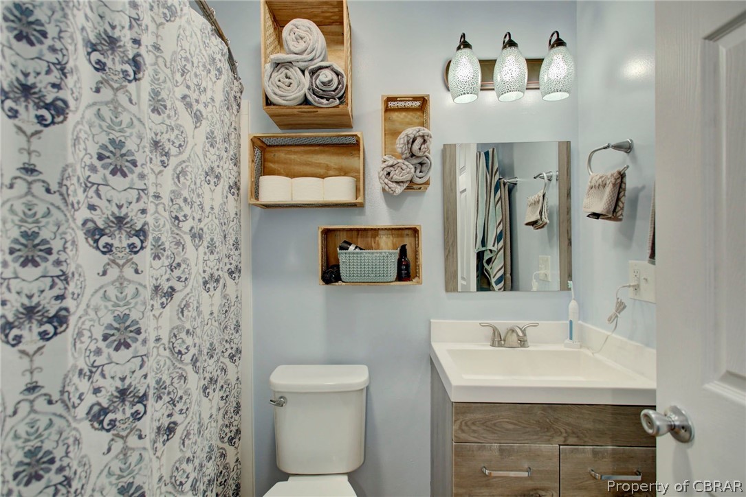 9374 Marlfield Road Gloucester, VA 23061 - Photo 17 of 42 Gallery Image 17