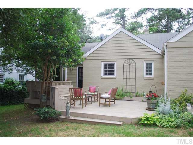 1800 Pineview Street Raleigh, NC 27608 - Photo 21 of 25 Exterior Back