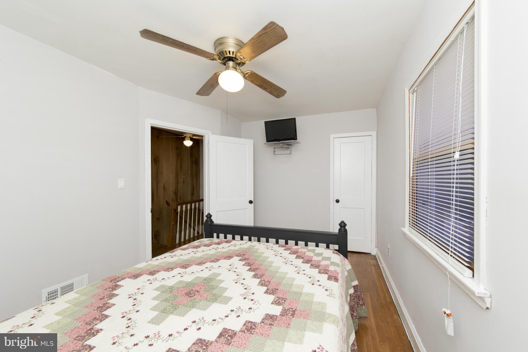 1903 Penhall Road Baltimore, MD 21222 - Photo 17 of 30 Bedroom