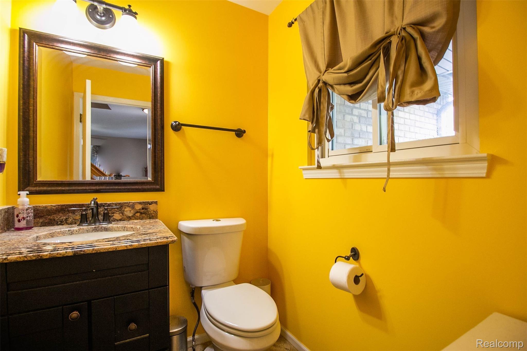 44569 Ridgefield Road Canton, MI 48188 - Photo 20 of 38 20.jpg