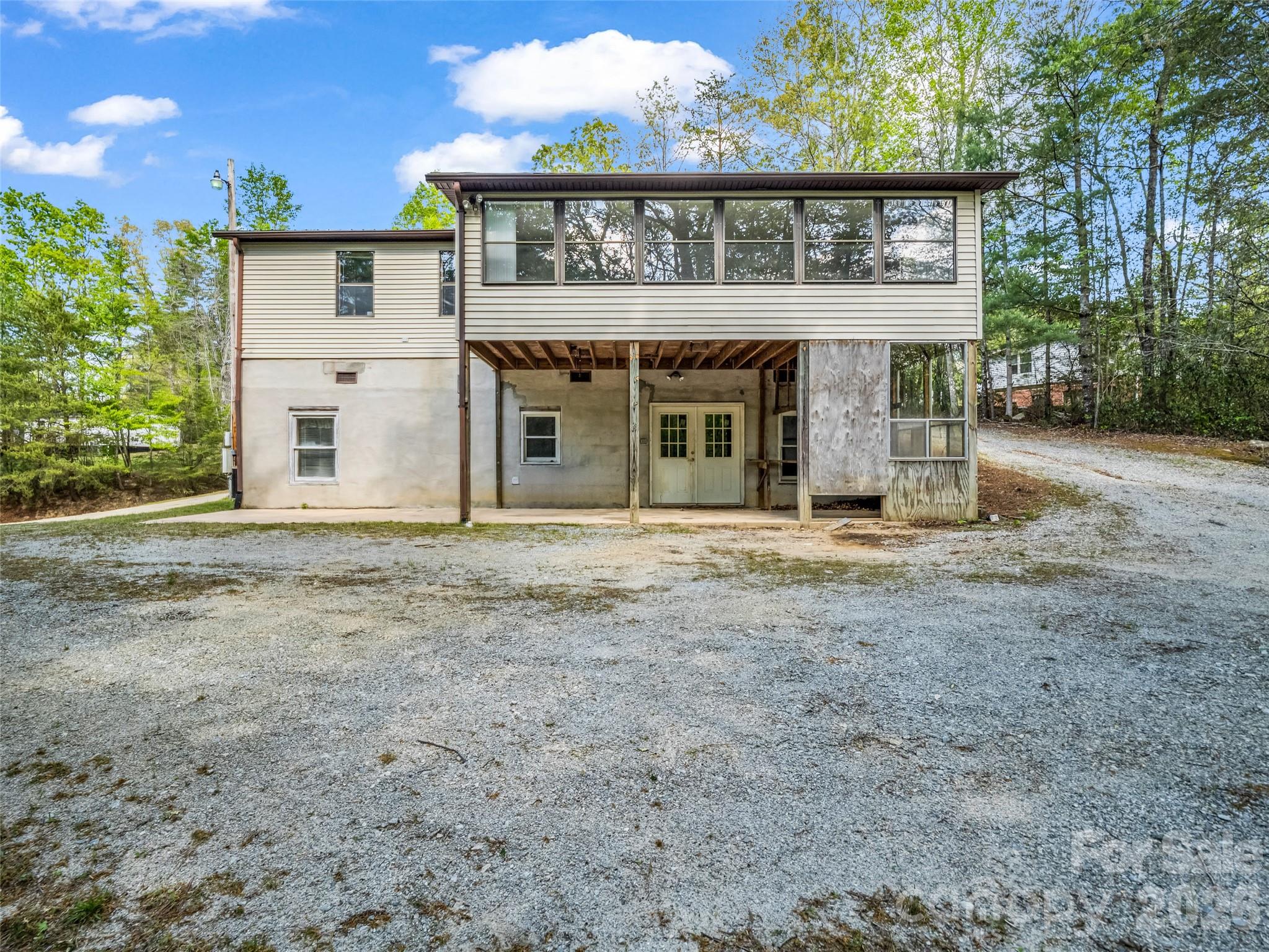203 Rogat Road Hendersonville, NC 28792 - Photo 29 of 31 Gallery Image 29