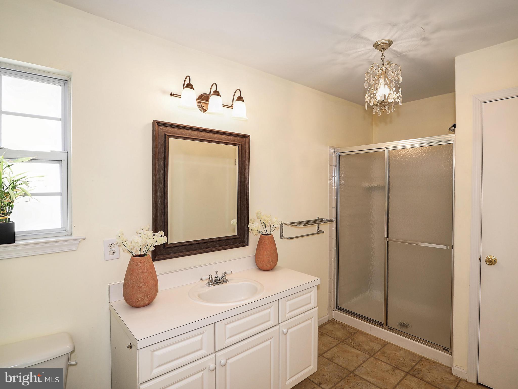 29 Port Mercer Road Lawrenceville, NJ 08648 - Photo 19 of 24 Master Bathroom
