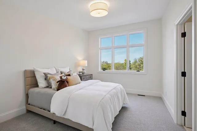 $5,547,700 | 4485 North Shore Drive, Orono, MN 55364