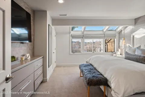 $5,295,000 | 100 North 8th Street, Unit 18, Aspen, CO 81611