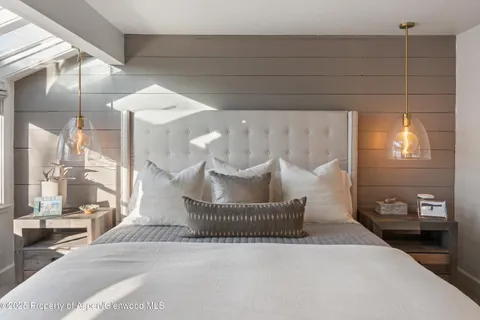 $5,295,000 | 100 North 8th Street, Unit 18, Aspen, CO 81611