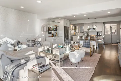 $5,295,000 | 100 North 8th Street, Unit 18, Aspen, CO 81611