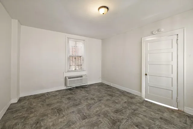 $1,595 | 138 Line Street, Unit E, Charleston, SC 29403