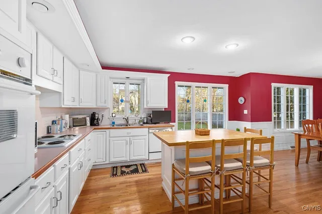 $495,000 | 8150 Old Sunridge Drive, Manlius, NY 13104