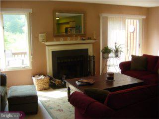 252 Fox Run Exton, PA 19341 - Photo 2 of 6 Gallery Image 2