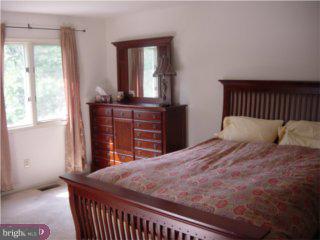 252 Fox Run Exton, PA 19341 - Photo 4 of 6 Gallery Image 4