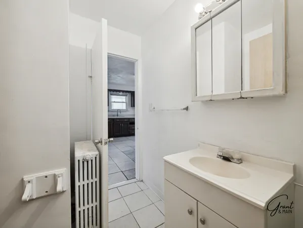 $98,000 | 12850 Sidonie Avenue, Warren, MI 48089