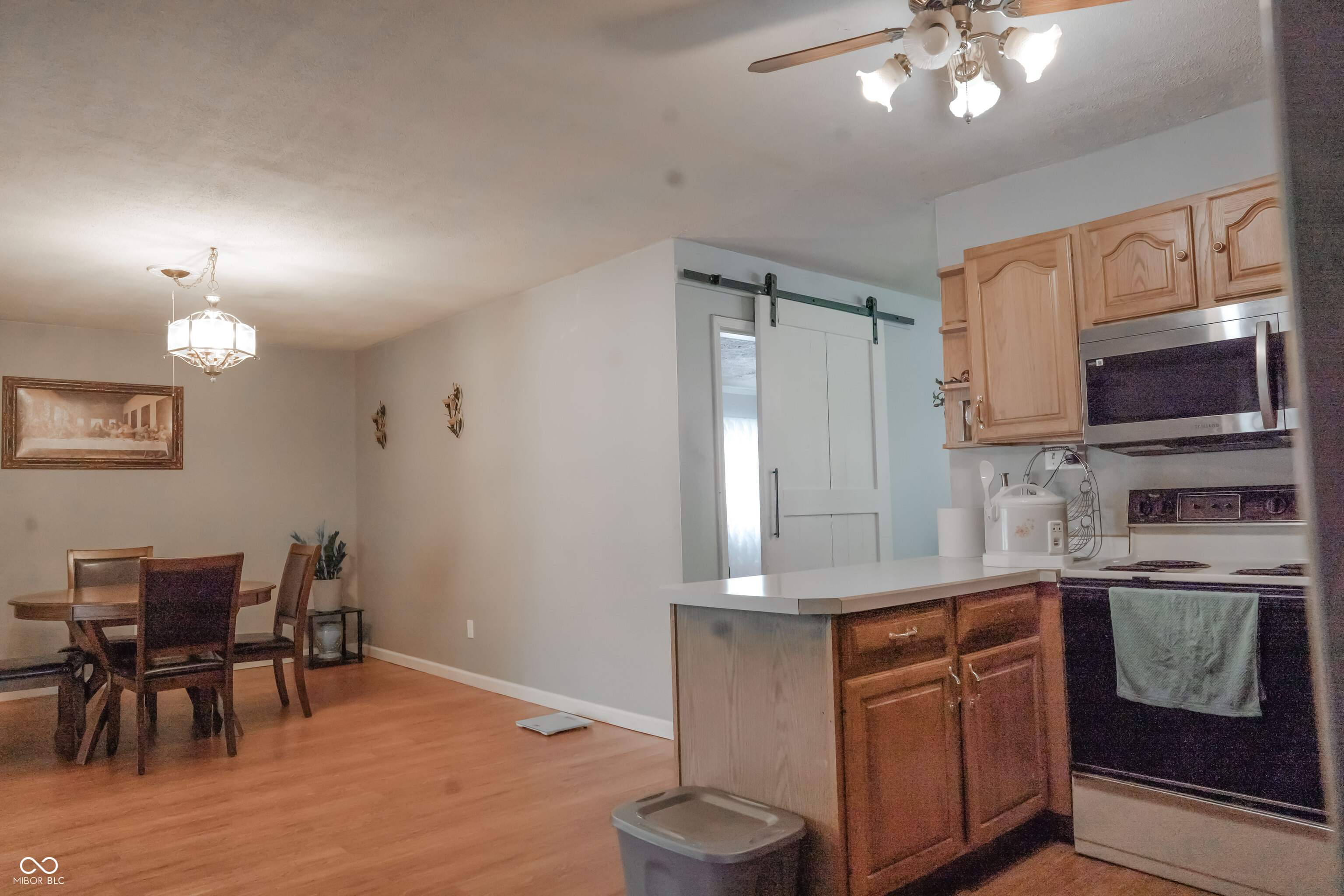 8203 Railroad Road Indianapolis, IN 46217 - Photo 13 of 26