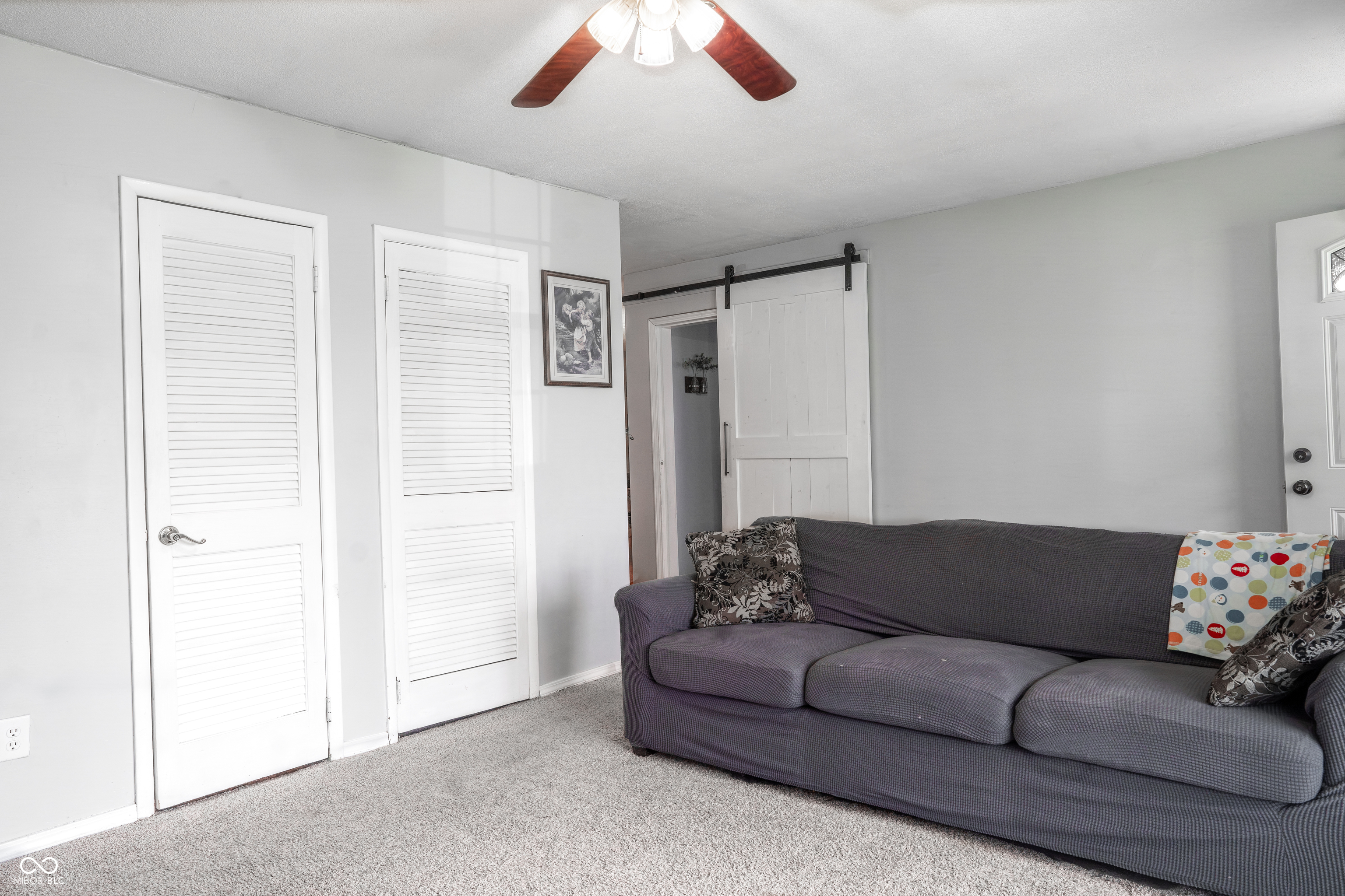 8203 Railroad Road Indianapolis, IN 46217 - Photo 6 of 26