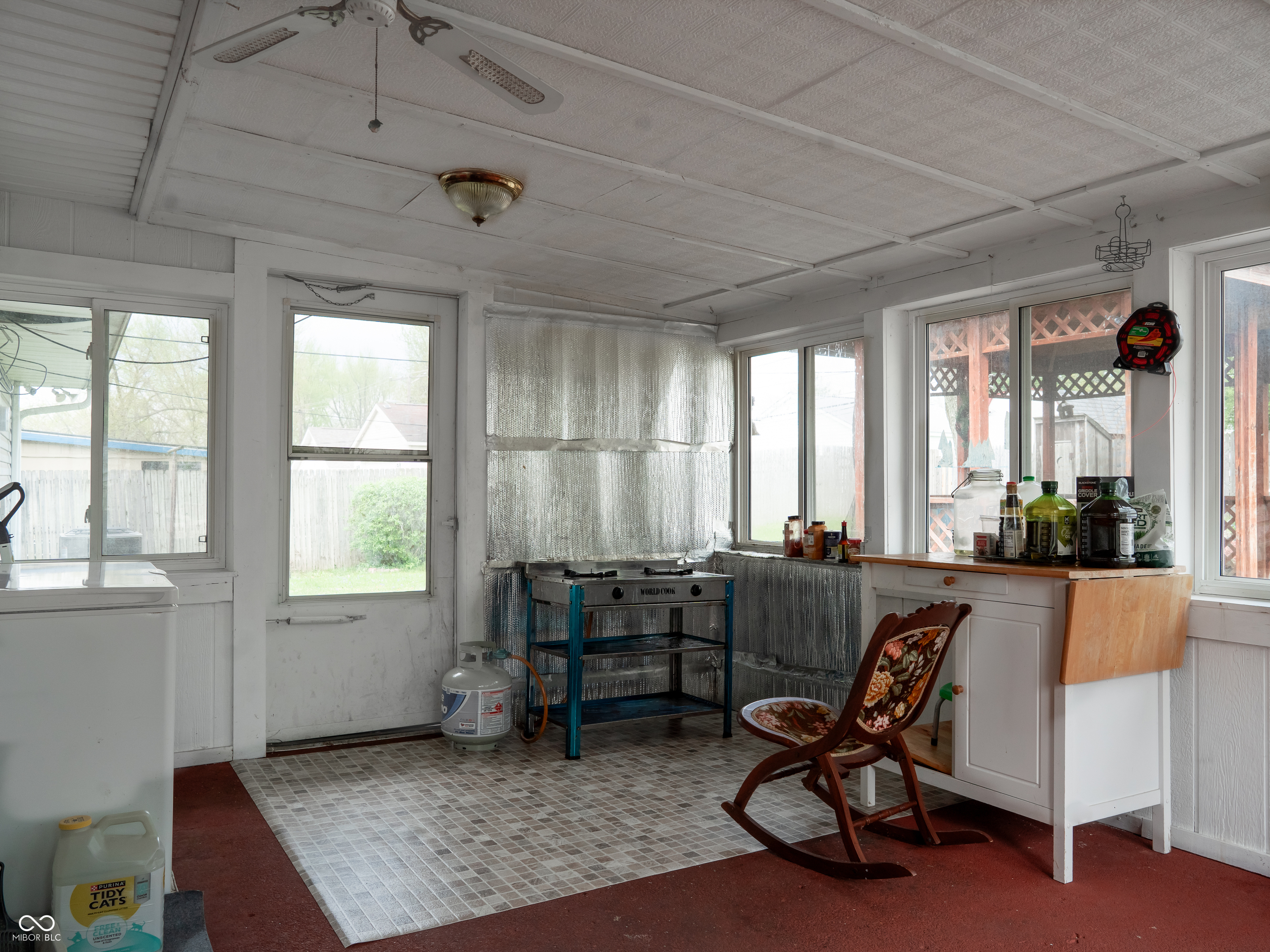 8203 Railroad Road Indianapolis, IN 46217 - Photo 7 of 26