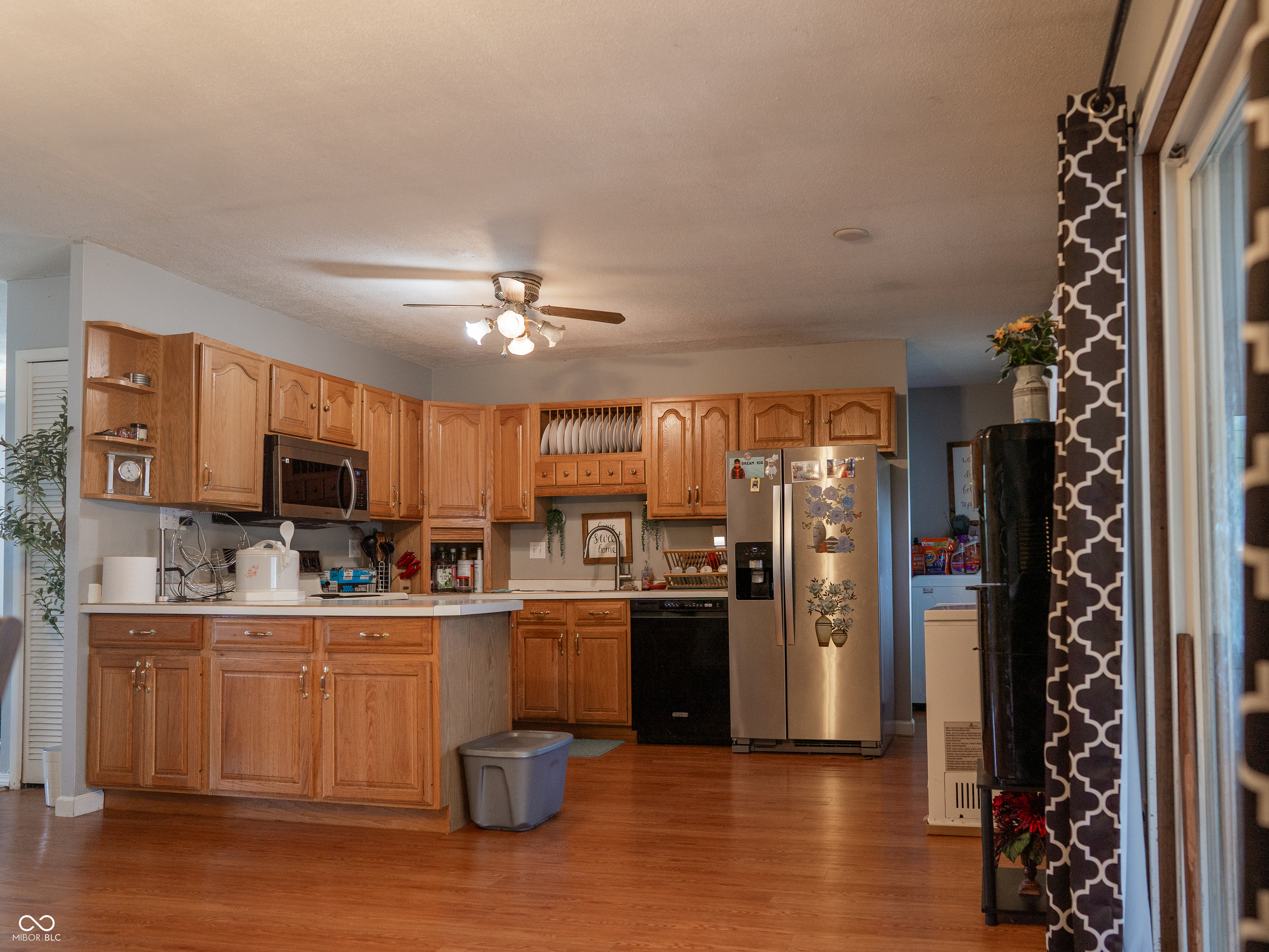 8203 Railroad Road Indianapolis, IN 46217 - Photo 8 of 26