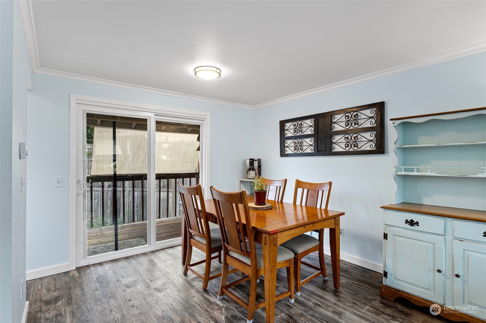 9110 Park Road, Unit 300L Edmonds, WA 98026 - Photo 11 of 27 a view of a dining room with furniture window and wooden floor