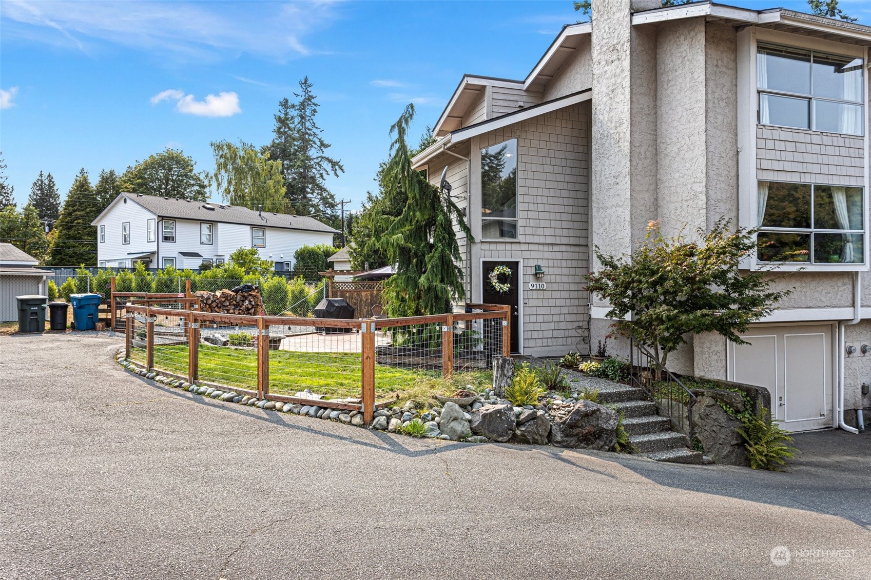 9110 Park Road, Unit 300L Edmonds, WA 98026 - Photo 2 of 27
