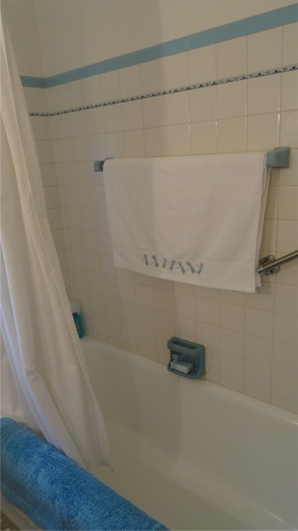 15 Nowell Road Cranston, RI 02910 - Photo 14 of 22 Gallery Image 14