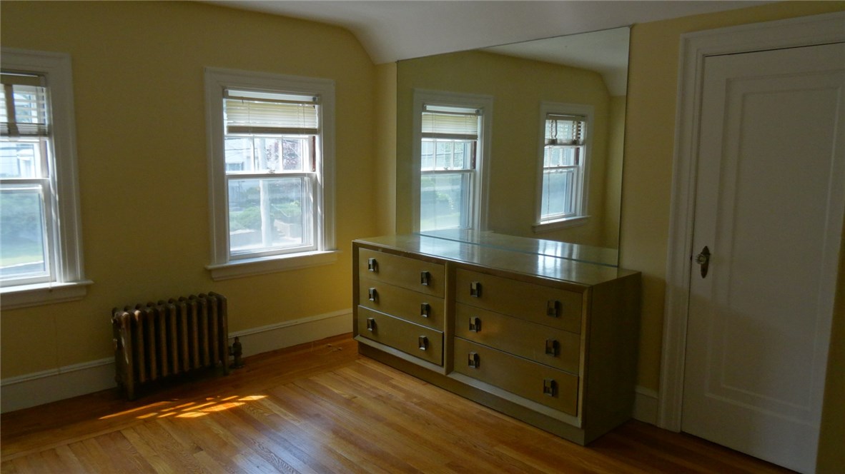 15 Nowell Road Cranston, RI 02910 - Photo 17 of 22 Gallery Image 17