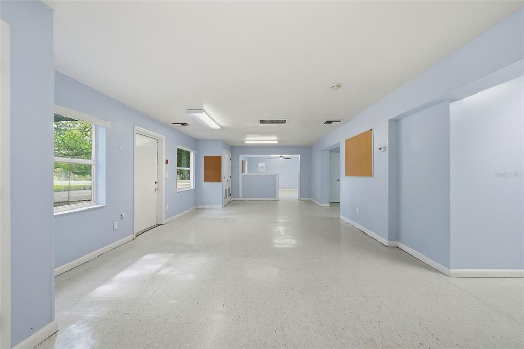 2886 Whitney Road Clearwater, FL 33760 - Photo 31 of 41