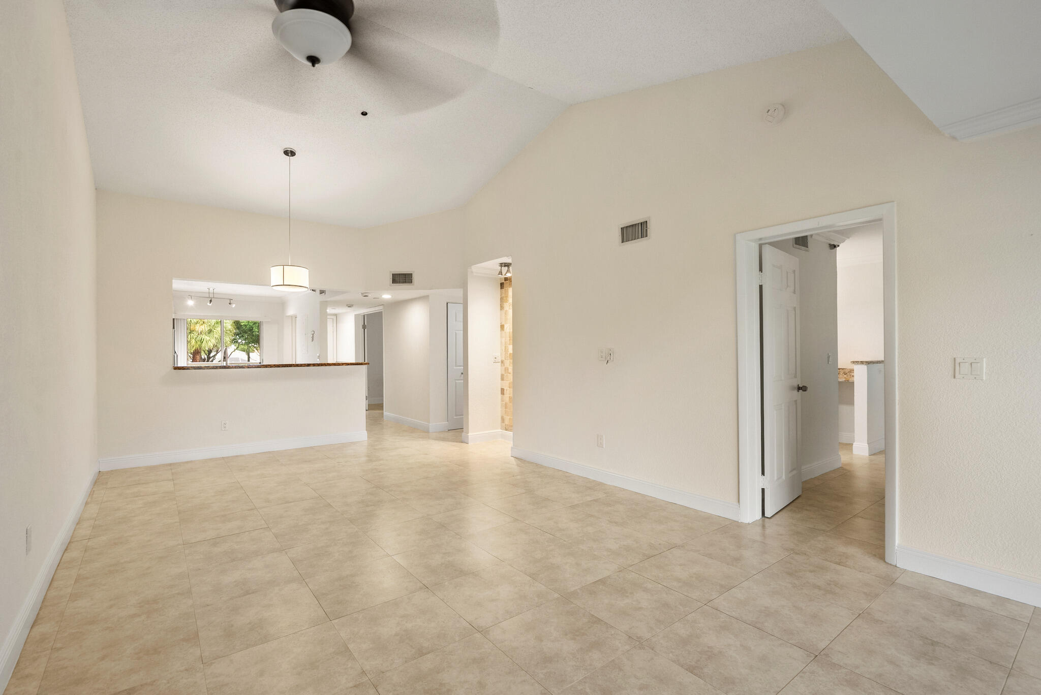 260 Northwest 67th Street, Unit A204 Boca Raton, FL 33487 - Photo 11 of 31 DSC06095
