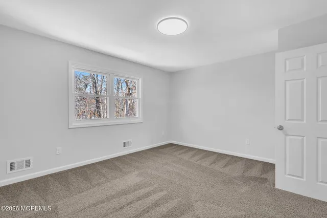 $345,000 | 1304 Victoria Court, Brick, NJ 08724