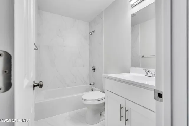 $345,000 | 1304 Victoria Court, Brick, NJ 08724