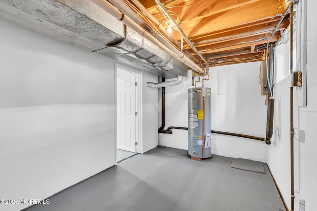 $345,000 | 1304 Victoria Court, Brick, NJ 08724