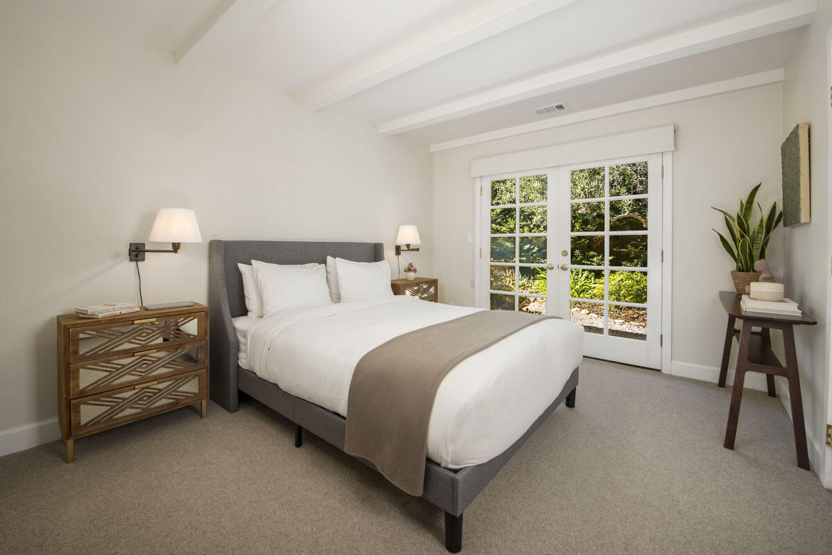 223 Rametto Road Santa Barbara, CA 93108 - Photo 27 of 35 a bed room with a bed and a chair