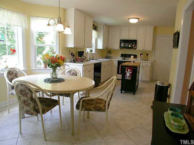 612 Middle Bridge Road Wake Forest, NC 27587 - Photo 4 of 12 Gallery Image 4