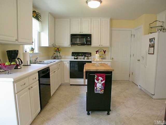612 Middle Bridge Road Wake Forest, NC 27587 - Photo 5 of 12 Gallery Image 5