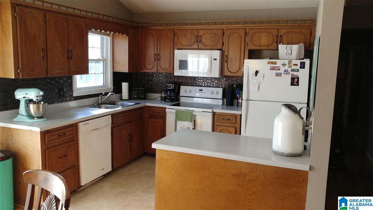 1708 Roundhill Road Weaver, AL 36277 - Photo 14 of 20