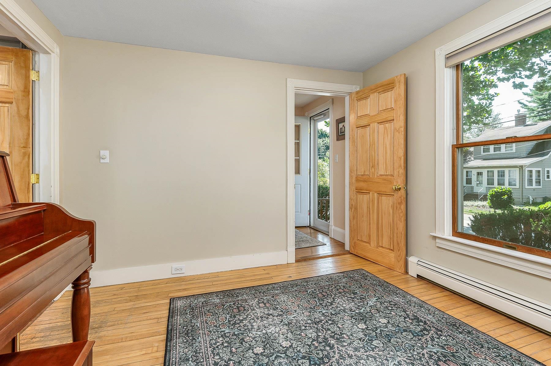 89 Washington Street Exeter, NH 03833 - Photo 15 of 60