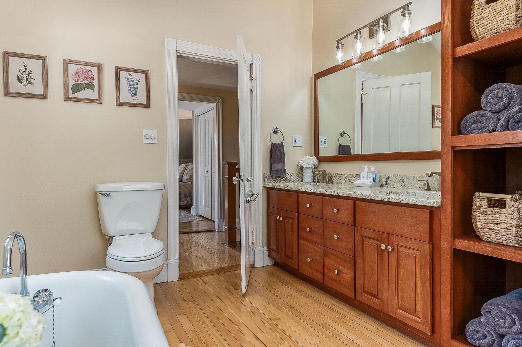 89 Washington Street Exeter, NH 03833 - Photo 23 of 60
