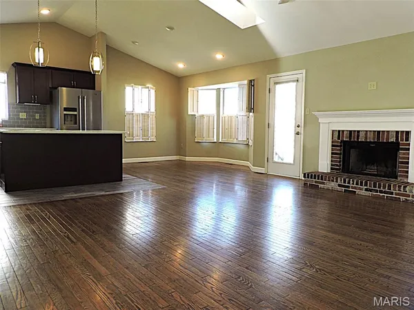 $500,000 | 16735 Chesterfield Manor Drive, Chesterfield, MO 63005