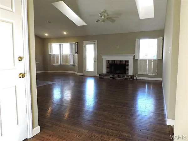 $500,000 | 16735 Chesterfield Manor Drive, Chesterfield, MO 63005